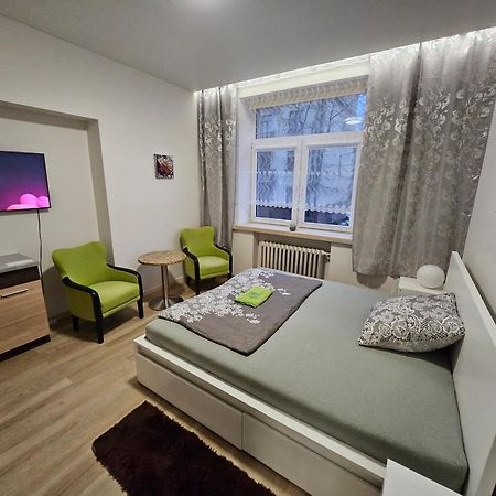 Kauno Apartamentai King Size Bed 考纳斯 外观 照片